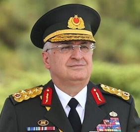 وزير الدفاع التركي يؤكد تعاون بلاده مع العراق في مجال مكافحة الارهاب