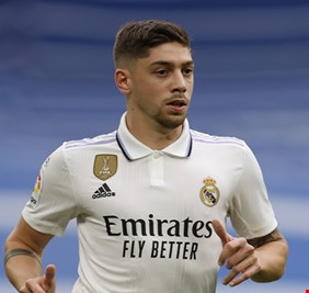 قاضي إسباني يدعو لإيقاف نجم ريال مدريد فالفيردي