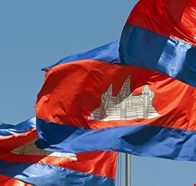 كمبوديا تتهم 