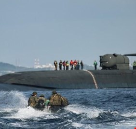 ثاني غواصة أمريكية خلال أسبوعين .. 