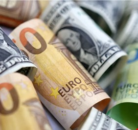 عالمياً.. استقرار الدولار مع ترقب اجتماع الفيدرالي الأميركي