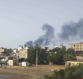 الجيش السوداني يغير على المدينة الرياضية وأرض المعسكرات سوبا