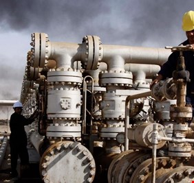 خطة لرفع معدل الإنتاج النفطي الى 6 مليون برميل يومياً