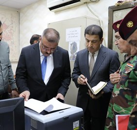 الشمري يتابع ميدانياً عمل مركز العمليات في وزارة الداخلية