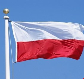 مقتل شخصين بهجوم بسلاح ناري في بولندا