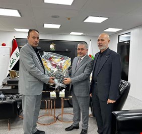 وكيل  الوزارة  لشؤون التوزيع  يستقبل عدداً من النواب و وفد نقابة الجيولوجيين العراقيين