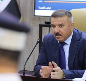 وزير الداخلية يترأس اجتماعاً للجنة العليا لتطوير عمل مديرية المرور العامة
