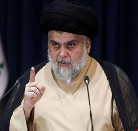 الصدر يمنع أتباعه من حمل السلاح خلال زيارة عاشوراء