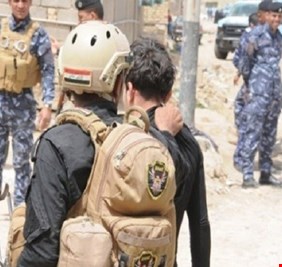شرطة ذي قار تعلن اعتقال 11 شخصاً قطعوا طريقا عاما بالإطارات المشتعلة