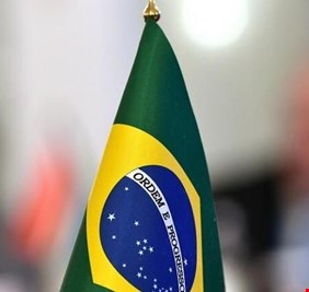 وزير برازيلي يعتزم إعادة هدية ثمينة تلقاها من وزير سعودي