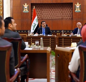 السوداني يبحث مع الكادر المتقدم لوزارة النفط تشريع قانون النفط والغاز