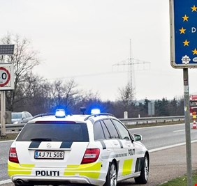بعد السويد.. الدنمارك تشدد الرقابة على الحدود إثر حوادث حرق القرآن الكريم