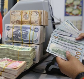 اقتصادي يرجح حصول انعكاسات إيجابية بعد فتح مكاتب الصرافة في المحافظات المحررة