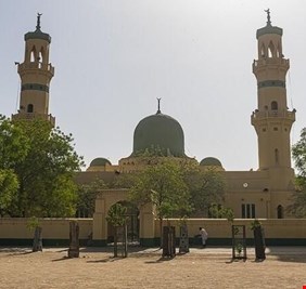 مقتل 7 مصلين بانهيار مسجد في شمال غرب نيجيريا