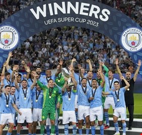 مانشستر سيتي يرفع كأس السوبر الأوروبي لأول مرة في تاريخه