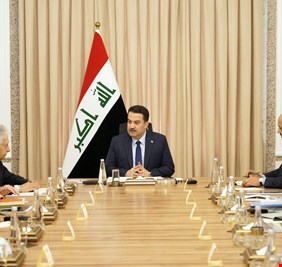 السوداني يعلن استعداده لتقديم قروض لأصحاب معامل الأدوية