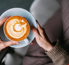 5 خطوات يجب عليك فعلها دائما قبل شرب قهوتك في الصباح