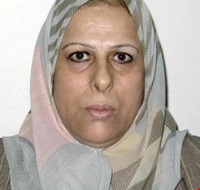 إعلامي يفجر مفاجأة مدوية.. عالية نصيف خريجة متوسطة وكاتبة تقارير بعثية، وملفاتها للابتزاز فقط ..!