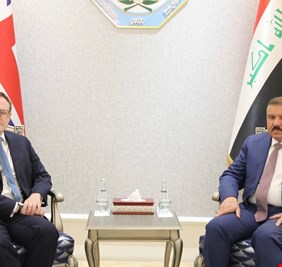 وزير الداخلية يلتقي وزير الدولة لشؤون الأمن بوزارة الداخلية في المملكة المتحدة البريطانية