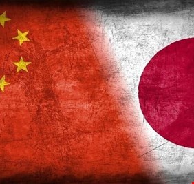 اليابان تحتج بسبب اتصالات هاتفية 