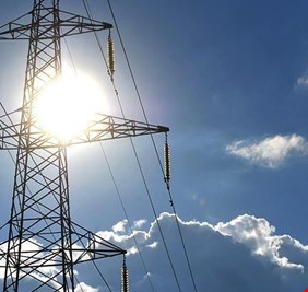 العراق يتراجع عن استيراد الكهرباء من تركيا