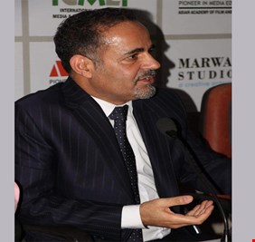 (فالح حسون لم يمت كريم العراقي)