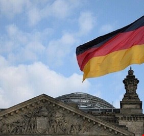 استطلاع يظهر تدنيا قياسيا لمستوى تأييد الحكومة الألمانية في البلاد