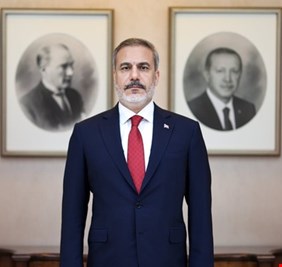 تركيا تدخل على خط الأزمة و تطالب باخراج حزب العمال من كركوك