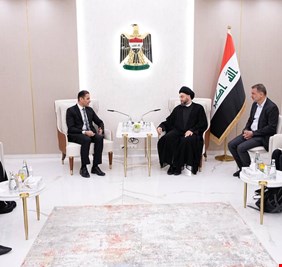 الحكيم يتحدث لعدد من الصحفيين العرب و الأجانب عن زيارة الأربعين و نجاح العراق