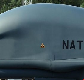 الناتو ينفذ أول مهمة استطلاع جوية فوق فنلندا