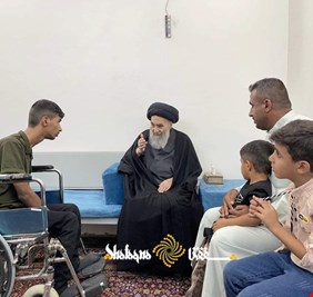 احدث صورة للمرجع السيستاني مع طالب متفوق علمياً.. و هذه التفاصيل
