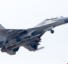 تايوان ترصد 103 طائرات حربية صينية تحلق حول الجزيرة