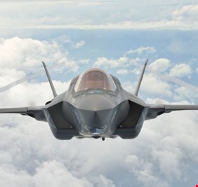 العثور على حطام المقاتلة الأمريكية 