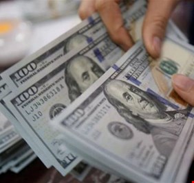 الدولار يسجل انخفاضاً في اسواق بغداد و اربيل