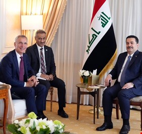 العراق يدعو الأمين العام لحلف الناتو لزيارته