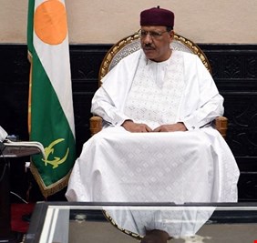 النيجر... بازوم يرفع دعوى لإطلاق سراحه