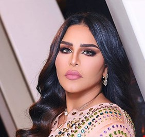 أحلام إلى عالم التقديم التلفزيوني في 