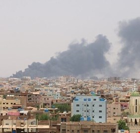 اشتباكات عنيفة في الخرطوم ودويّ انفجارات