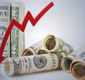 نائب يكشف عن قرب انخفاض سعر الدولار بعد اجتماعات واشنطن