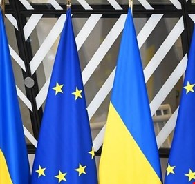 أوكرانيا تعلن تلقيها 13.5 مليار يورو من الاتحاد الأوروبي منذ بداية العام