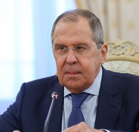 وزير الخارجية الروسي يؤكد بقاء شركات بلاده في العراق