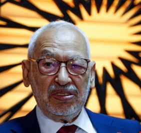 الغنوشي يبدأ إضراباً عن الطعام في السجن