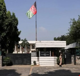 أفغانستان تغلق سفارتها في الهند