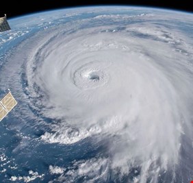 الإعصار كوينو يتّجه إلى تايوان... إلغاء رحلات جوية وإغلاق ‏مدارس