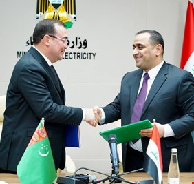 وزير الكهرباء  يوقع مذكرة تفاهم لتوريد الغاز التركمانستاني إلى العراق