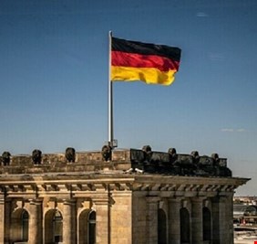 حزب شولتس يتعرض لهزيمة تاريخية ساحقة في الانتخابات المحلية