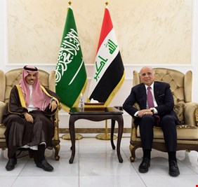 وزير الخارجية السعودي يصل بغداد