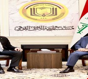 الأعرجي يستقبل السفيرين  التركي والمصري  في بغداد