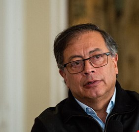 رئيس كولومبيا يهدد بقطع العلاقات مع إسرائيل