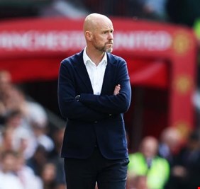 بديل تين هاج يتأهب لتدريب مانشستر يونايتد